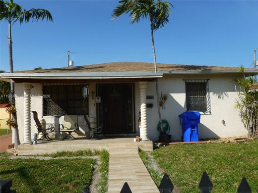 Villa in Miami, Miami-Dade