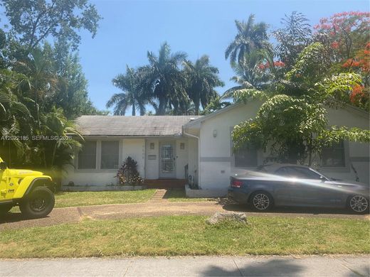 Villa - Hollywood, Broward County
