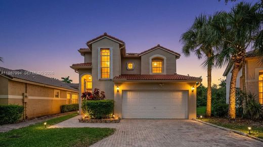 Villa in Pembroke Pines, Broward County