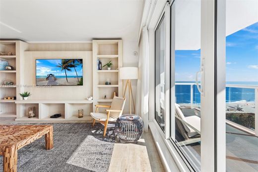 Miami Beach, Miami-Dade Countyのアパートメント・コンプレックス