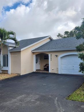 Villa Doral, Miami-Dade County