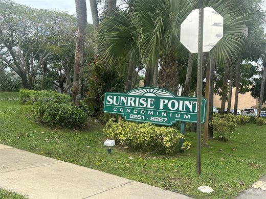 Edificio en Pinecrest, Miami-Dade County