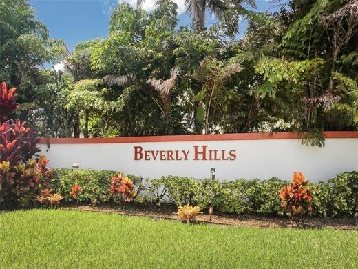 Residential complexes in Hollywood, Broward County