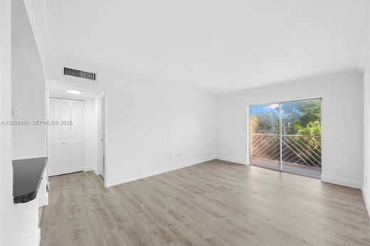 Complesso residenziale a Miami, Miami-Dade County