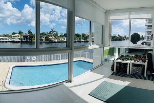 Residential complexes in Fort Lauderdale, Broward County