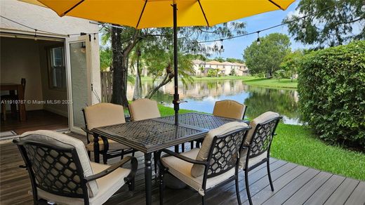 Villa - Plantation, Broward County