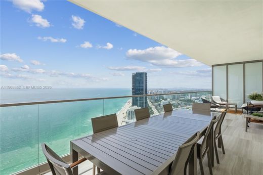 Residential complexes in Sunny Isles Beach, Miami-Dade