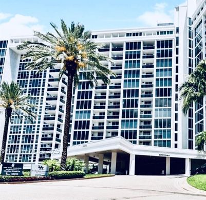 Komplex apartman Bal Harbour, Miami-Dade County