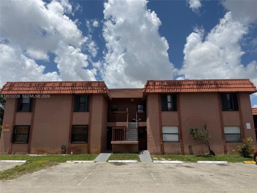 Complexos residenciais - Hialeah, Miami-Dade County