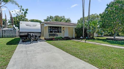 Villa - Hollywood, Broward County