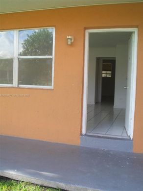 Жилой комплекс, Cutler Bay, Miami-Dade County