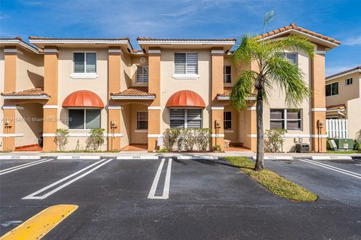 マイアミ, Miami-Dade Countyのタウンハウス