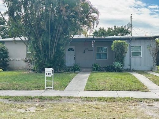 Villa a North Miami, Miami-Dade County