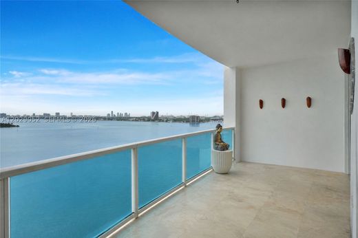 Kamienica w Miami, Miami-Dade County