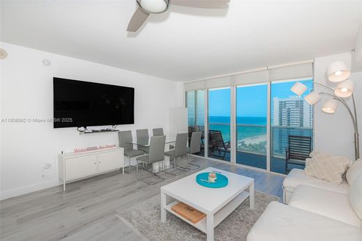 Komplex apartman Hallandale Beach, Broward County