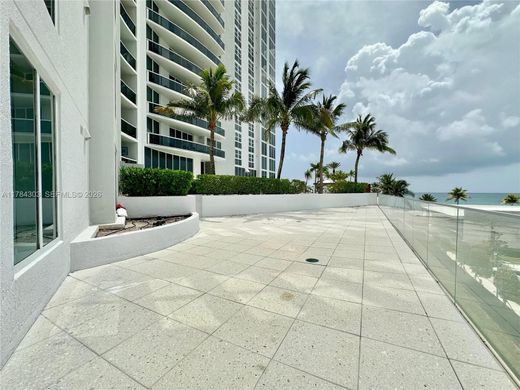 Κτίριο σε Sunny Isles Beach, Miami-Dade County