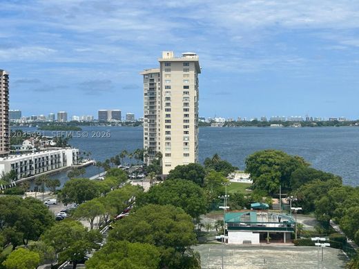 Wohnkomplexe in North Miami Beach, Miami-Dade County