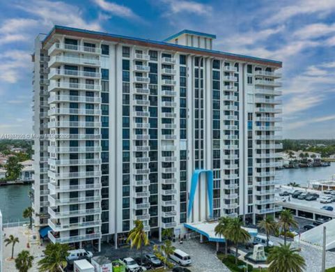 Complexes résidentiels à Hollywood, Comté de Broward