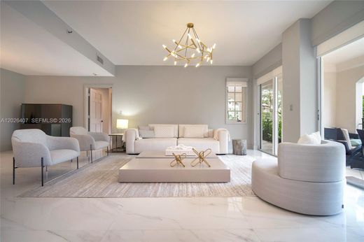 Residential complexes in Miami Beach, Miami-Dade
