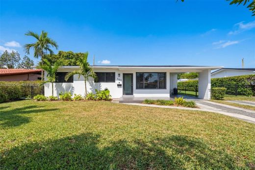 Villa Hialeah, Miami-Dade County