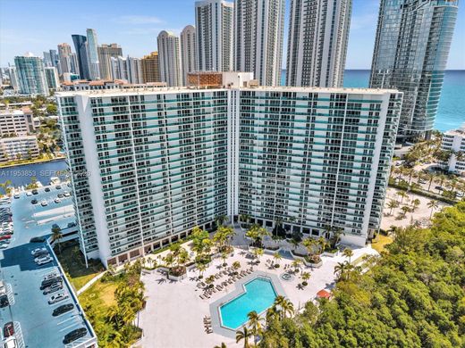 Kamienica w Sunny Isles Beach, Miami-Dade County