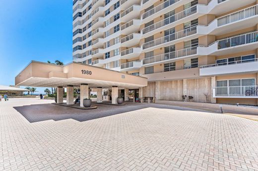 Complexos residenciais - Hallandale Beach, Broward County