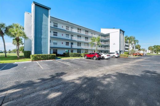 Residential complexes in Margate, Broward County