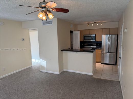 Komplex apartman Hollywood, Broward County
