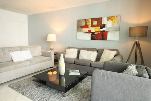 콘도미니엄 / Miami Beach, Miami-Dade County