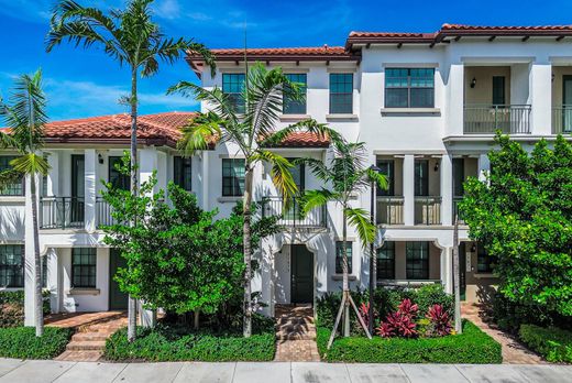 Villa in Pembroke Pines, Broward County