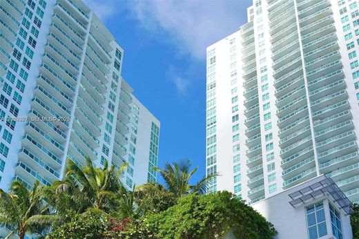 Residential complexes in Miami, Miami-Dade