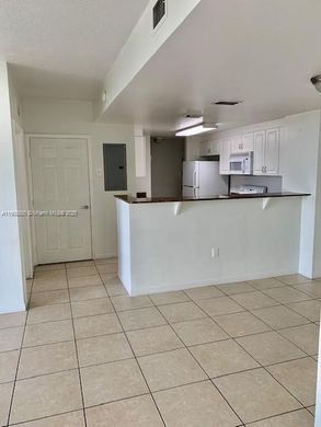 Complesso residenziale a Miami, Miami-Dade County