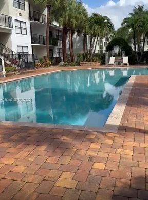 公寓楼  West Palm Beach, Palm Beach County