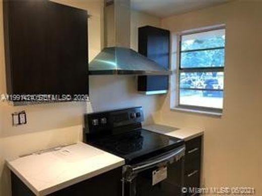 Residential complexes in Miami, Miami-Dade