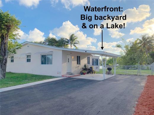 Villa in West Park, Broward County