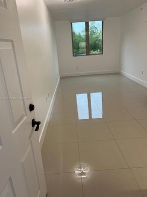 ‏בניין ב  מיאמי, Miami-Dade County