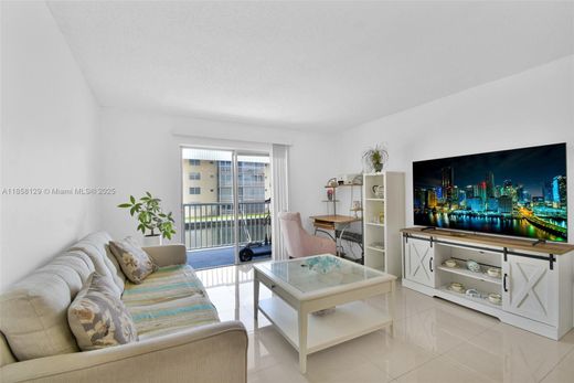 Appartementencomplex in North Miami Beach, Miami-Dade County