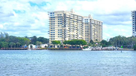 Wohnkomplexe in Boca Raton, Palm Beach County