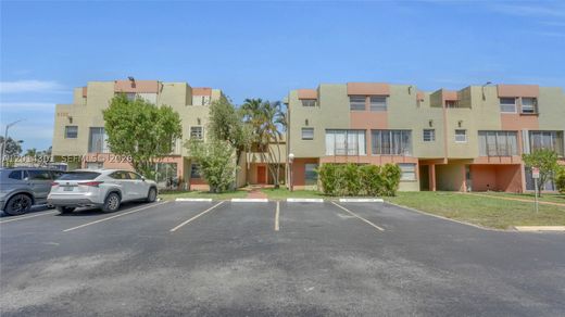 Residential complexes in Miami Terrace Mobile Home, Miami-Dade