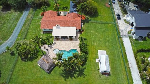 Villa in Southwest Ranches, Broward County