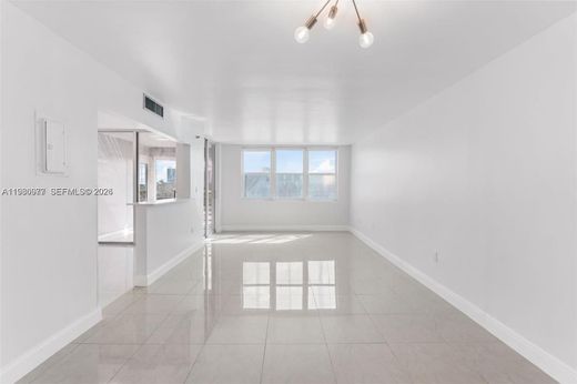 Complexes résidentiels à North Miami Beach, Comté de Miami-Dade