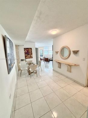 Residential complexes in Miami, Miami-Dade
