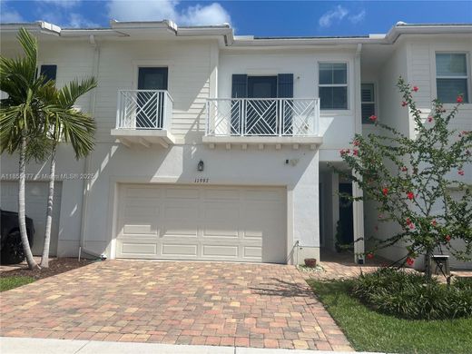 Townhouse - Royal Palm Beach, Palm Beach County