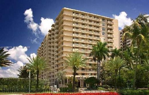 Complexes résidentiels à Bal Harbour, Comté de Miami-Dade