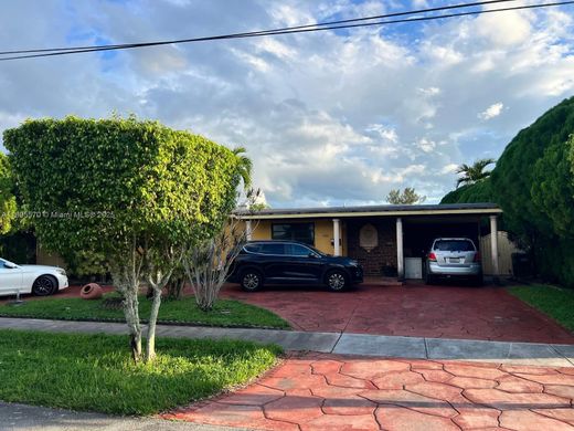 Villa in Miami, Miami-Dade County