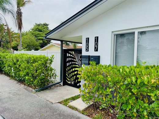 Townhouse in Wilton Manors, Broward County