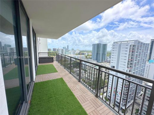 Kamienica w Miami, Miami-Dade County