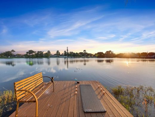 Villa in Margate, Broward County