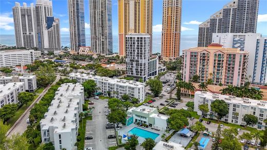 مجمع شقق ﻓﻲ Sunny Isles Beach, Miami-Dade County