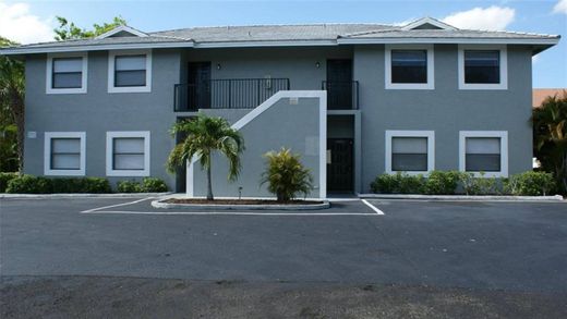 Townhouse in Coral Springs, Broward County